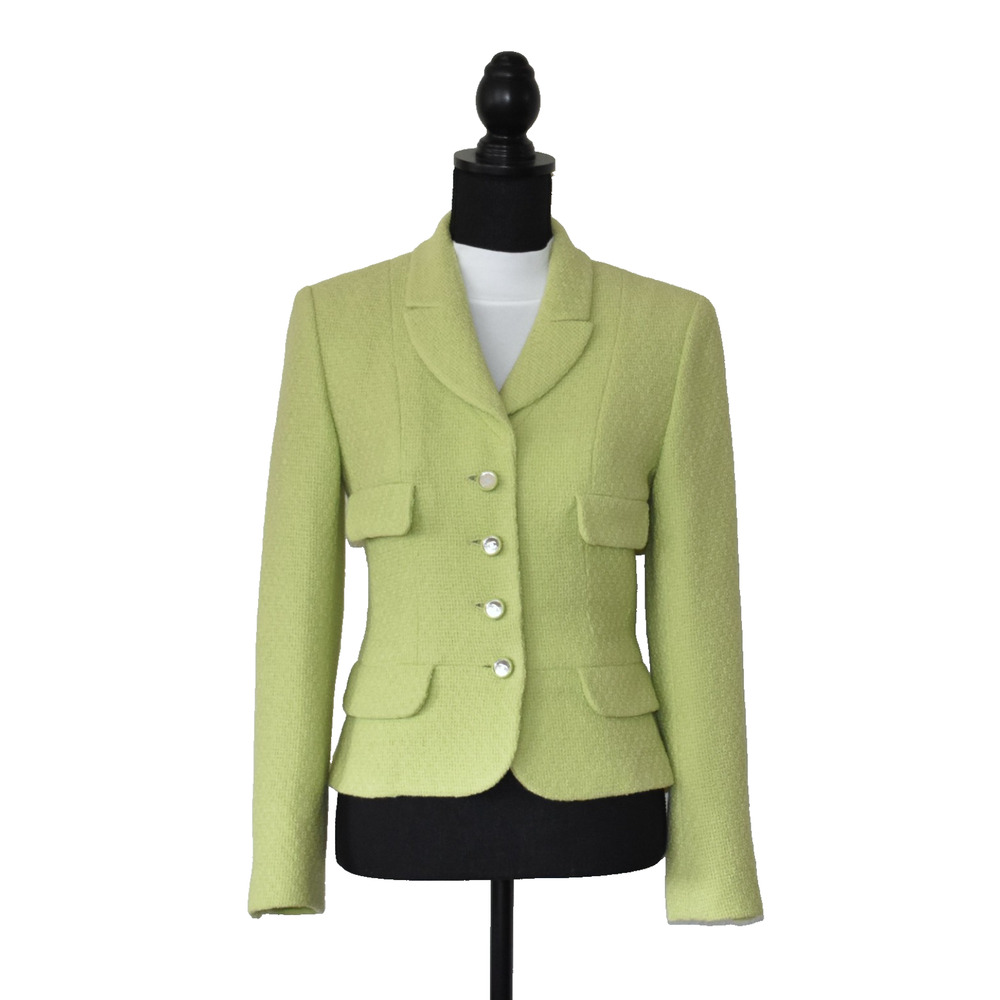 F0 Auth CHANEL BOUTIQUE 95C Lime Green Tweed Flaps Mirror Buttons Jacket Size 38